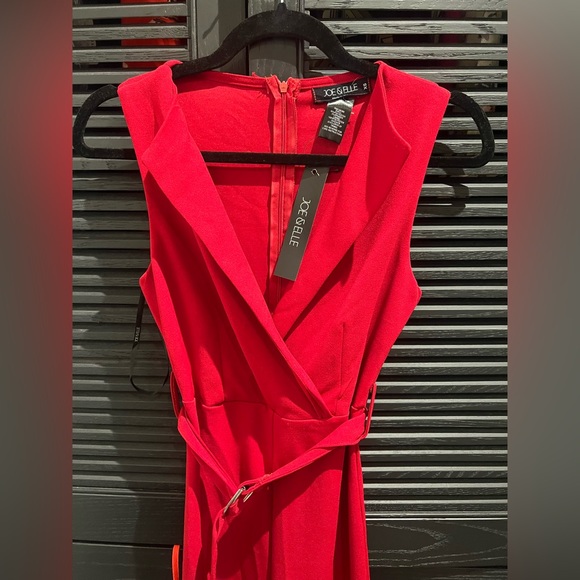 Elegant Office Work Sleeveless Belted Red Jumpsuit Romper NWT - Picture 4 of 9